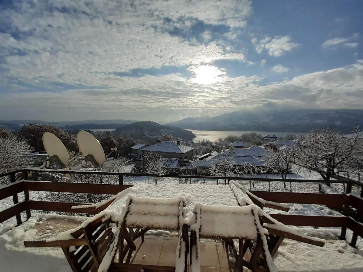 Mihaela Lake Retreat Yuvalar Εξωτερικό φωτογραφία