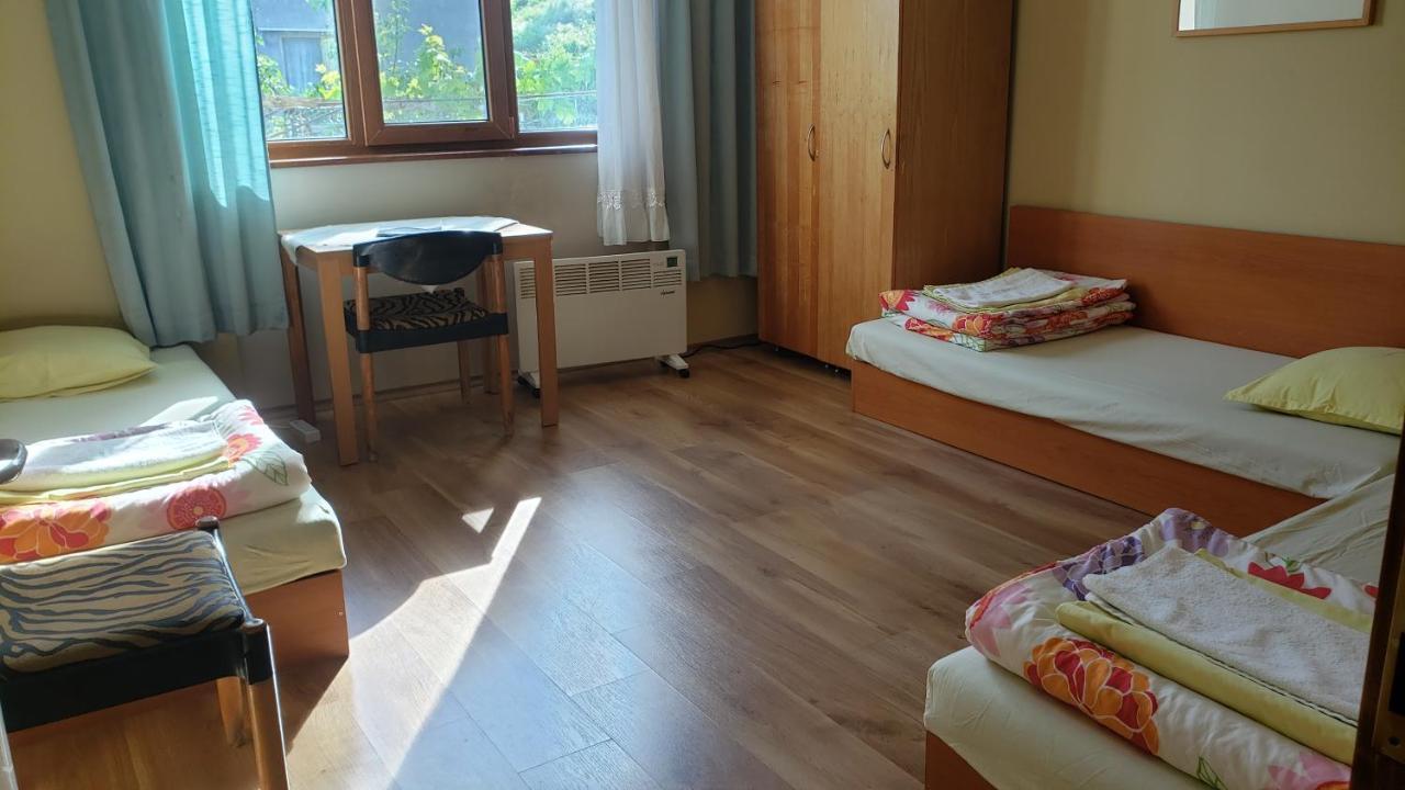 Mihaela Lake Retreat Yuvalar Εξωτερικό φωτογραφία