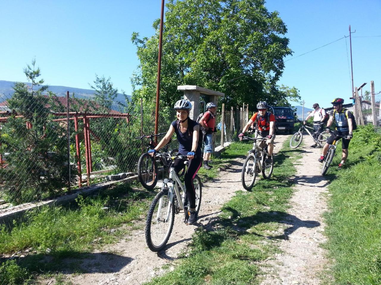 Mihaela Lake Retreat Yuvalar Εξωτερικό φωτογραφία
