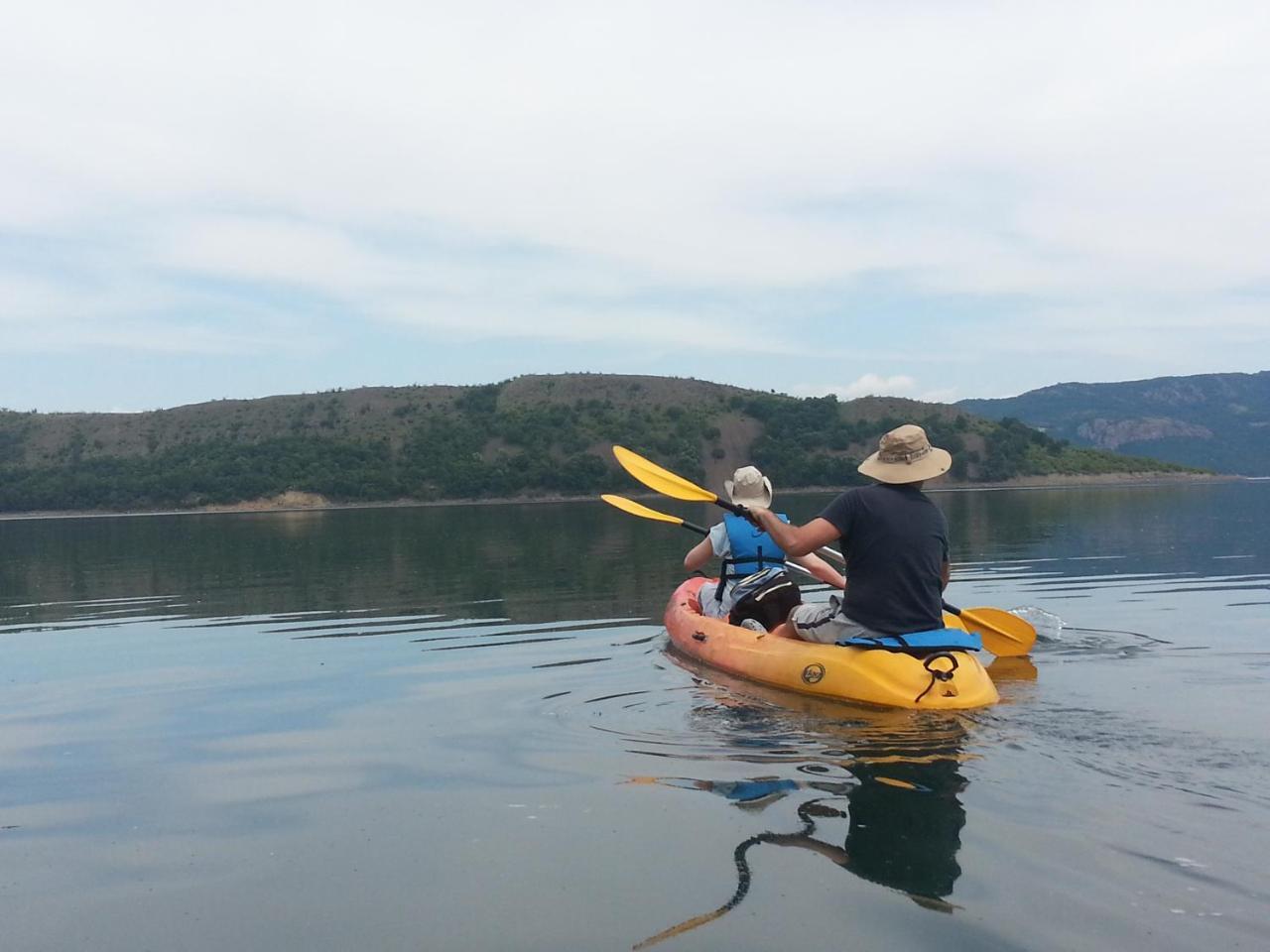 Mihaela Lake Retreat Yuvalar Εξωτερικό φωτογραφία
