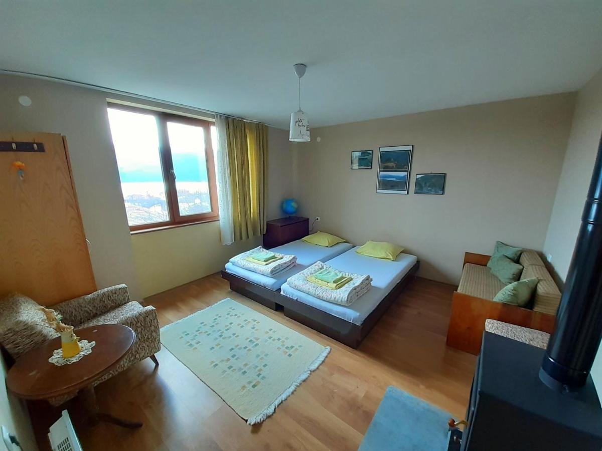 Mihaela Lake Retreat Yuvalar Δωμάτιο φωτογραφία